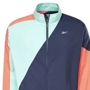 Reebok HI0052 Running Woven Windbreaker Zip Jacket ( S )